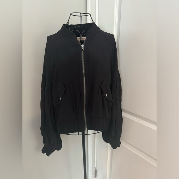 NWT Free People On Pointe Bomber Jacket in Black Size Medium💕 - Picture 8 of 14